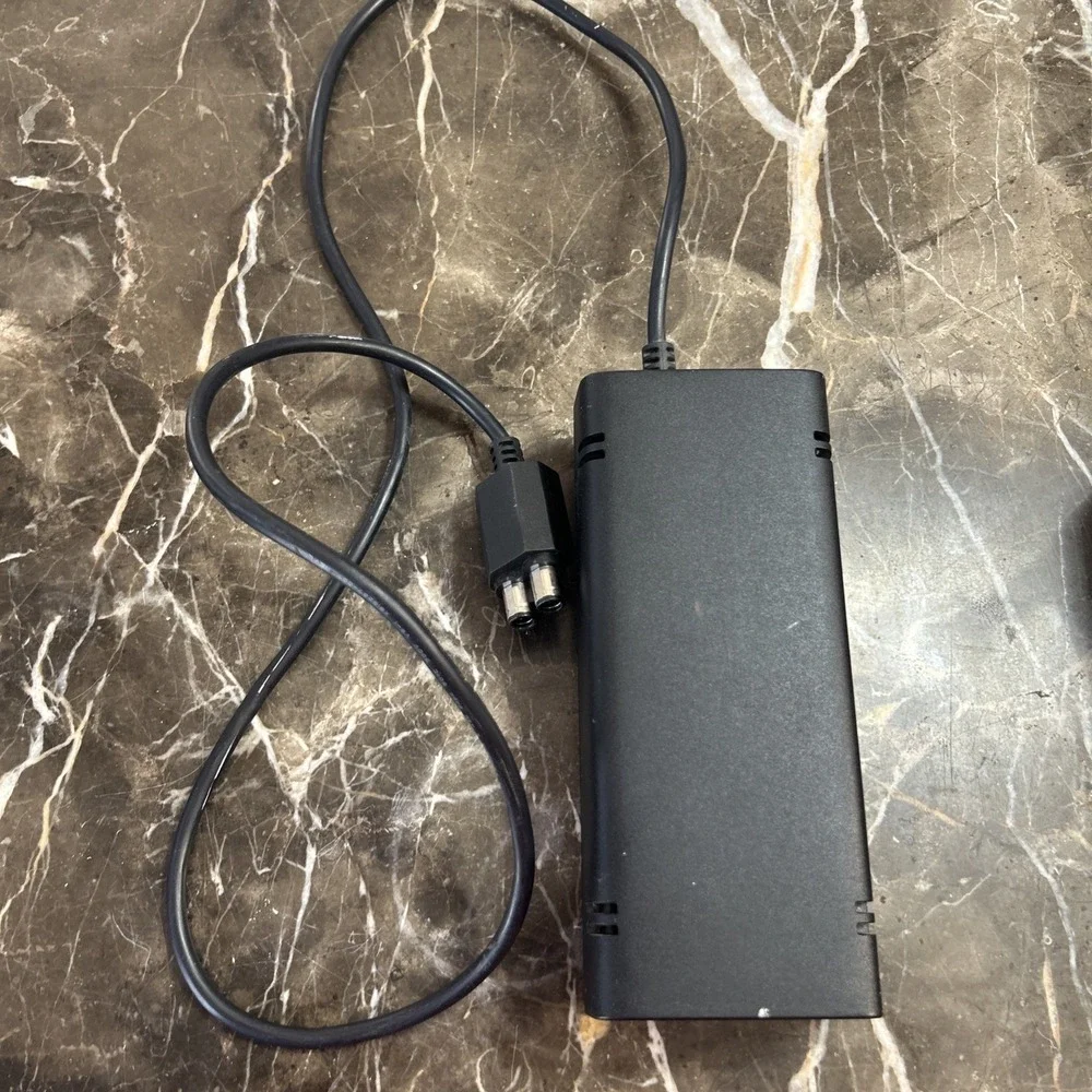 Genuine OEM Microsoft XBOX 360 S AC Power Supply Adapter Brick Only PB-2121-03MX